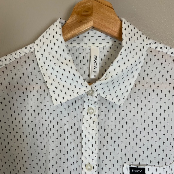 RVCA Cross Printed Button-up Blouse - Picture 2 of 16